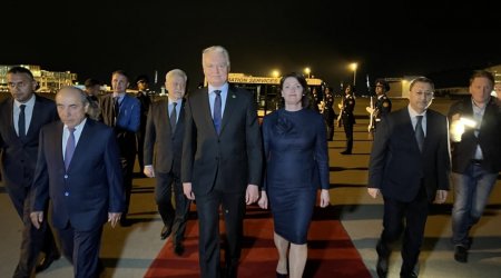 Litva Prezidenti Azərbaycana rəsmi səfərə gəldi