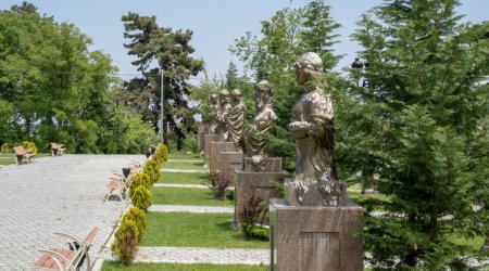 Hacıkənddə bu məkanda dahilərin heykəlləri restavrasiya olundu - FOTO