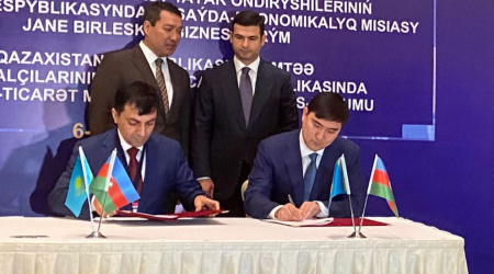 Azərbaycanla Qazaxıstan arasında memorandum imzalandı - FOTO