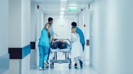 Qardaşı tərəfindən döyülən kişi xəstəxanalıq oldu