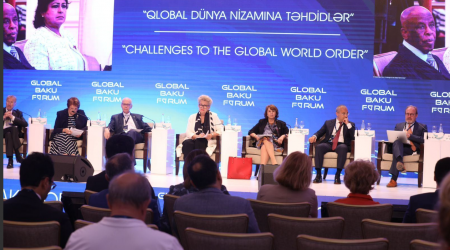 IX Qlobal Bakı Forumu: “Qloballaşma və artan bərabərsizlik” mövzusunda panel iclası keçirildi