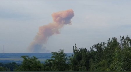 Ukraynada qaz emalı zavodu bombalandı - VİDEO