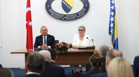 Çavuşoğlu Bosniya və Herseqovinada həmkarı ilə hansı məsələni müzakirə etdi? - FOTO
