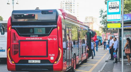 Azneft istiqamətində sərnişin avtobusları gecikir - SƏBƏBİ İSƏ...