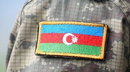 Azərbaycan Ordusunun əsgəri özünü güllələdi 