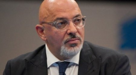 Consonu maliyyə naziri də istefaya çağırdı - 30 illik DOSTU