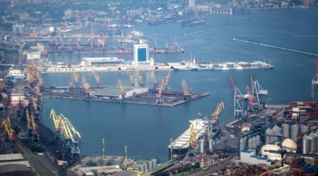 Türkiyə Ukrayna limanlarını minalardan təmizləyəcəyini AÇIQLADI