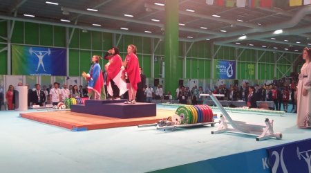 Azərbaycan İslamiadada ağırlıqqaldırma növündə ilk medalını qazandı - FOTO 
