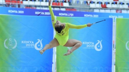 Gimnastımız Zöhrə Ağamirova qızıl medal qazandı - FOTO