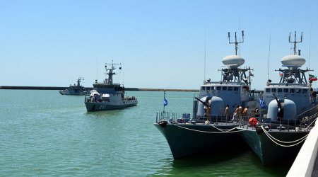 İran, Qazaxıstan və Rusiya hərbi gəmiləri Bakı limanını tərk etdi - FOTO 