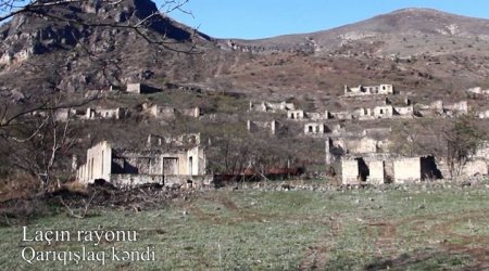 Laçının Qarıqışlaq kəndində ermənilərin dağıtdığı məscidin GÖRÜNTÜLƏRİ  