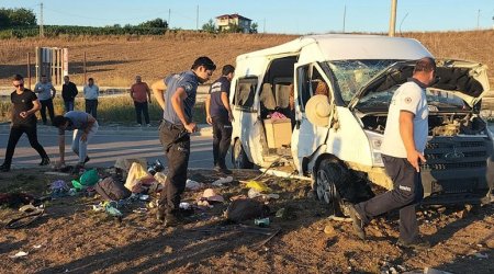 Türkiyədə günün ikinci ağır yol qəzası - 27 YARALI VAR / VİDEO