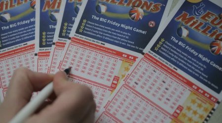 Britaniyalı lotereyada 171 milyon funt-sterlinq uddu