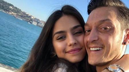 Mesut ilə Aminenin ikinci qızları dünyaya gəldi - FOTO