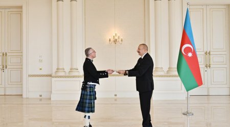 İlham Əliyev Britaniyanın yeni səfirinin etimadnaməsini qəbul edib - FOTO/VİDEO