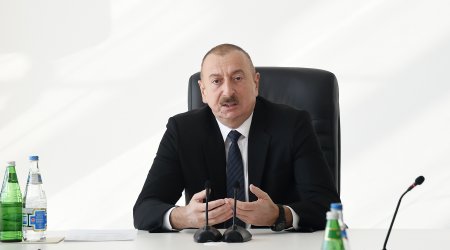 İlham Əliyev: “Uçurumun kənarında idik, Heydər Əliyevin qətiyyəti bizi xilas etdi”