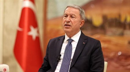 Hulusi Akar NATO toplantısı çərçivəsində bu ölkələrdən olan həmkarları ilə görüşüb