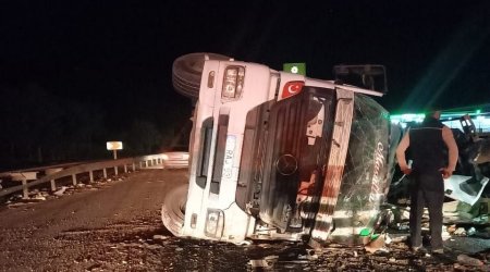 Şabranda yük avtomobili aşdı - FOTO