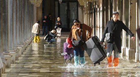 Venesiyanın məşhur San Marko meydanı su altında qaldı - FOTO