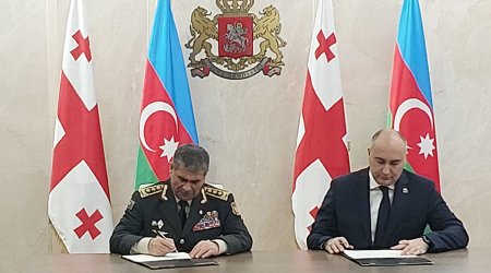 Azərbaycan və Gürcüstan arasında hərbi əməkdaşlıq planı imzalandı - FOTO