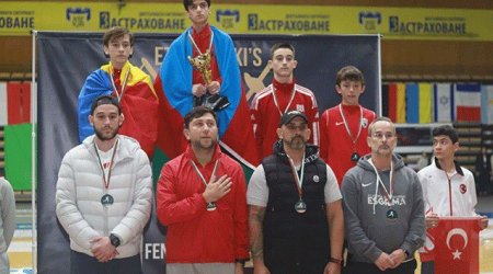 İdmançımız Bolqarıstanda qızıl medal qazandı