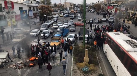 İranda etirazçı qızın meyiti tapıldı - FOTO