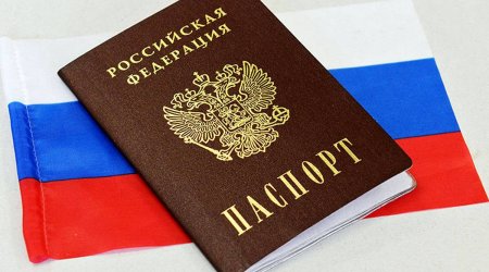 Edvard Snouden Rusiya pasportu ALDI - FOTO