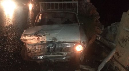 Ağdamda YOL QƏZASI – Avtomobillər daş hasara çırpıldılar - FOTO