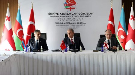 Azərbaycan-Türkiyə-Gürcüstan müdafiə nazirləri bir araya gəldi – FOTO