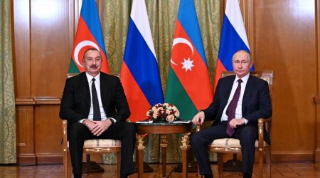 “Dost Azərbaycan Prezident İlham Əliyevin rəhbərliyi ilə inamla irəliləyir” – Putin