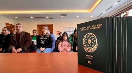 Türkiyədə 1990-cı illərdən qeyri-leqal yaşayan bir qrup azərbaycanlıya pasport verilib