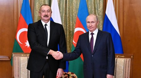 Vladimir Putin Azərbaycan Prezidentini təbrik etdi