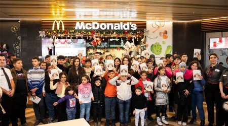 Uşaqların yazdıqları kitab - “McDonald\'s Azərbaycan”ın “Gənc yazarlar” layihəsi Gəncədən olan 50 uşağın həyatında unudulmaz hadisə oldu – FOTO