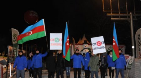 Laçın-Xankəndi yolunda dinc aksiya gecə saatlarında da davam edir - FOTO