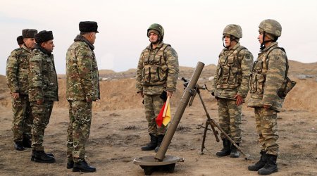 General-polkovnik Kərim Vəliyev Ermənistanla sərhədə getdi – FOTO