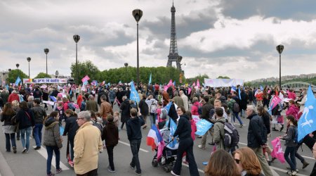 Parisdə ETİRAZ: insanlar küçələrə axışdı - VİDEO