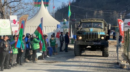 Bu gün sülhməramlıların 3 avtomobili Laçın yolundan keçdi - FOTO