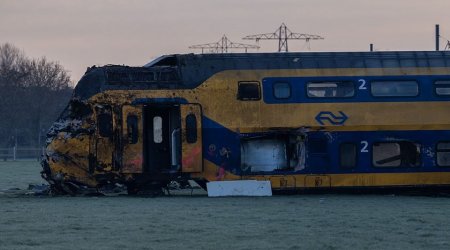 Niderlandda sərnişin qatarı relsdən çıxdı - 1 ölü, 30 yaralı var - FOTO/VİDEO