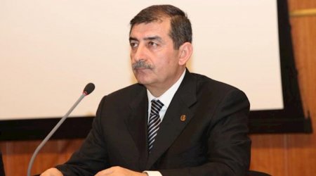İcra başçısı Rəsulzadənin adını küçədən götüzdürdü
