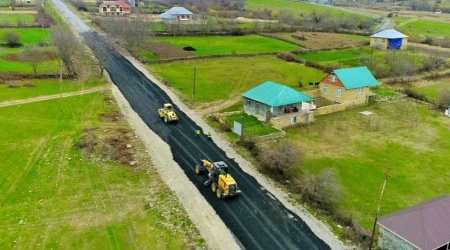 Qaxın ucqar kəndlərinin yolları yenidən qurulur - FOTO