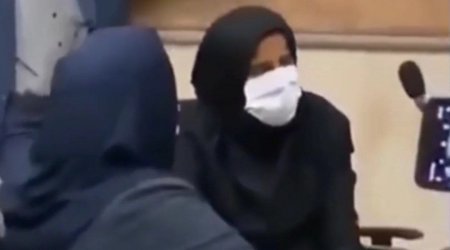 İranda qadınlarla rəqsinə görə poçt işçisi işdən ÇIXARILDI - VİDEO