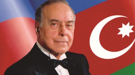 Heydər Əliyevin 100 illik yubileyinə həsr olunmuş pul nişanları buraxıldı - FOTO