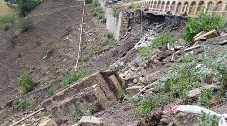 Yardımlıda torpaq SÜRÜŞMƏSİ: Yolda hərəkət məhdudlaşdı