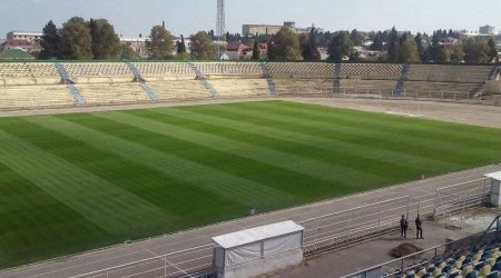 Gəncə şəhər stadionu yeni mövsüm üçün hazırlanır