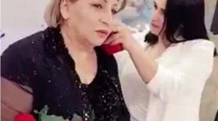 Xırdalanda müəllimlərə qızıl hədiyyə edən valideynlər danışdılar - VİDEO