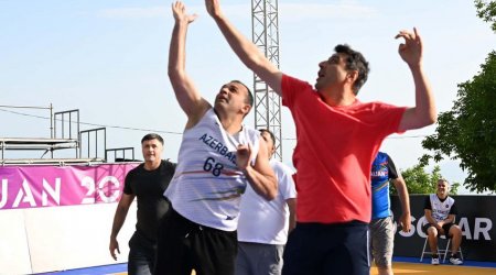Fərid Qayıbov Şuşada basketbol oynadı - FOTO