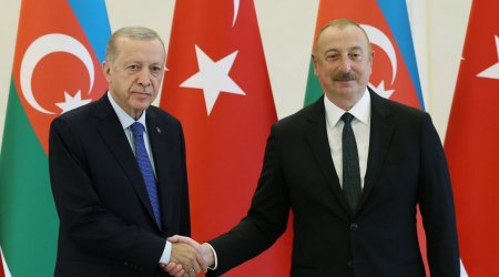 Ərdoğan: “Azərbaycanla Ermənistan arasında sülhün imzalanması ilə regionumuz daha da çiçəklənəcək” - FOTO