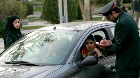 İranda qadınlara yeni CƏZA: Bu halda maşınlarına həbs QOYULACAQ - VİDEO