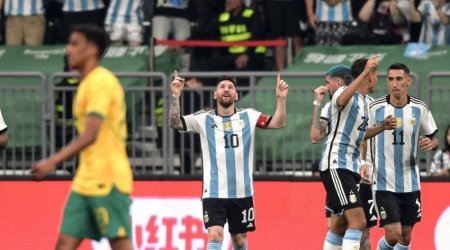 Lionel Messi karyerasının ən erkən qolunu vurdu - VİDEO