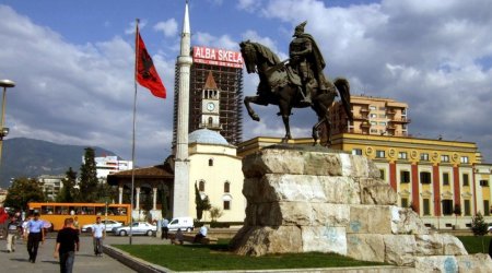 “Albaniyanın qazlaşdırılması layihəsi ilə bağlı işlər cədvələ uyğun gedir” - Prezident  